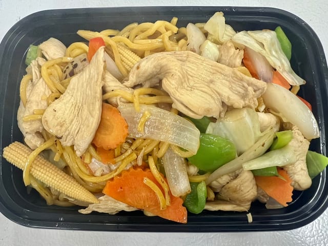 NF5. Lo Mein.